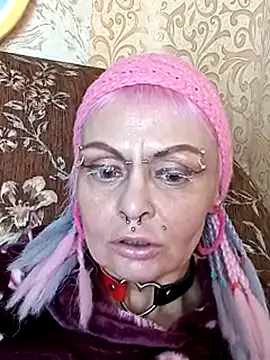 Snapshot of Gardener_of_Illusions chatting on 03/21/25, 12:17 Gardener of Illusions online show from 03/21/25, 12:17