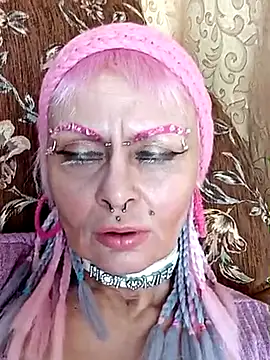 Snapshot of Gardener_of_Illusions chatting on 03/21/25, 06:51 Gardener of Illusions online show from 03/21/25, 06:51