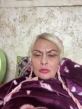 Snapshot of Gardener_of_Illusions chatting on 09/13/25, 01:16 Gardener of Illusions online show from 09/13/25, 01:16