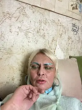 Snapshot of Gardener_of_Illusions chatting on 09/14/25, 11:26 Gardener of Illusions online show from 09/14/25, 11:26