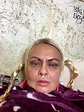 Snapshot of Gardener_of_Illusions chatting on 09/21/25, 07:21 Gardener of Illusions online show from 09/21/25, 07:21