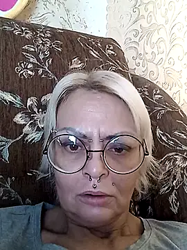 Snapshot of Gardener_of_Illusions chatting on 10/20/25, 06:14 Gardener of Illusions online show from 10/20/25, 06:14