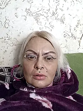 Gardener of Illusions online show from 11/06/25, 03:35