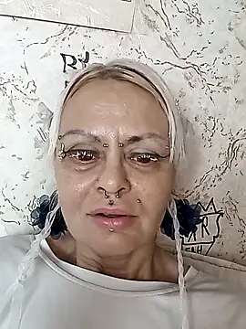 Gardener of Illusions online show from 11/23/25, 07:41