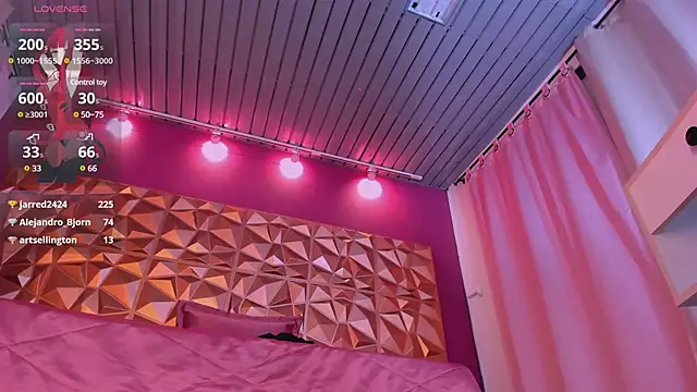 Snapshot of keendaall chatting on 01/31/25, 07:07 keendaall online show from 01/31/25, 07:07