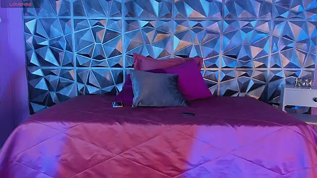 Snapshot of keendaall chatting on 02/08/25, 01:11 keendaall online show from 02/08/25, 01:11