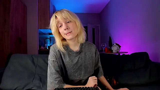 Snapshot of Gregory_Byyrd chatting on 12/24/24, 05:05 Gregory Byyrd online show from 12/24/24, 05:05