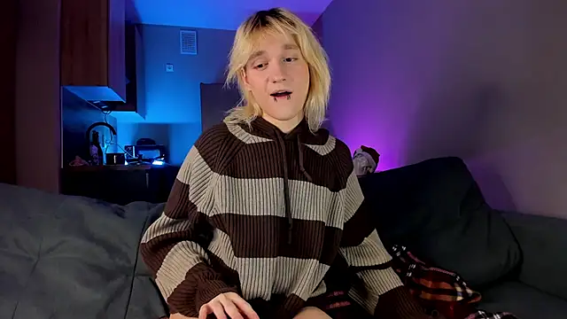 Snapshot of Gregory_Byyrd chatting on 12/29/24, 09:41 Gregory Byyrd online show from 12/29/24, 09:41