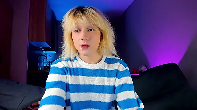 Snapshot of Gregory_Byyrd chatting on 01/06/25, 07:13 Gregory Byyrd online show from 01/06/25, 07:13