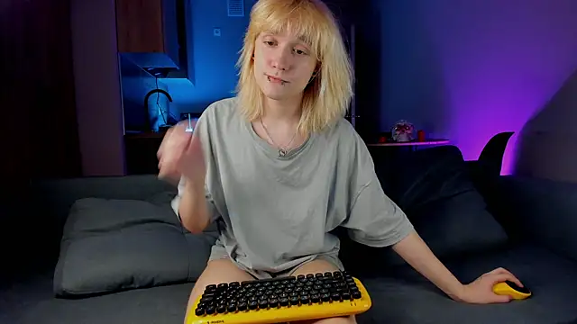 Snapshot of Gregory_Byyrd chatting on 03/22/25, 10:59 Gregory Byyrd online show from 03/22/25, 10:59