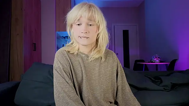 Snapshot of Gregory_Byyrd chatting on 09/12/25, 09:04 Gregory Byyrd online show from 09/12/25, 09:04