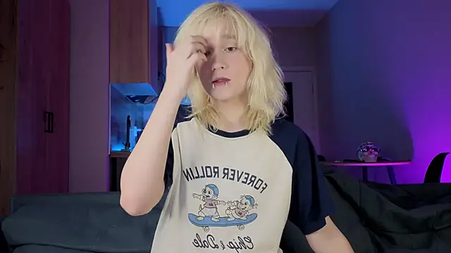 Snapshot of Gregory_Byyrd chatting on 09/24/25, 09:07 Gregory Byyrd online show from 09/24/25, 09:07