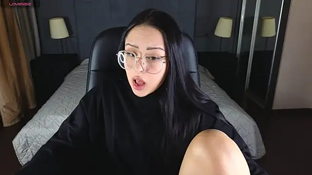 Snapshot of baby__kim chatting on 02/08/25, 05:08 baby  kim online show from 02/08/25, 05:08