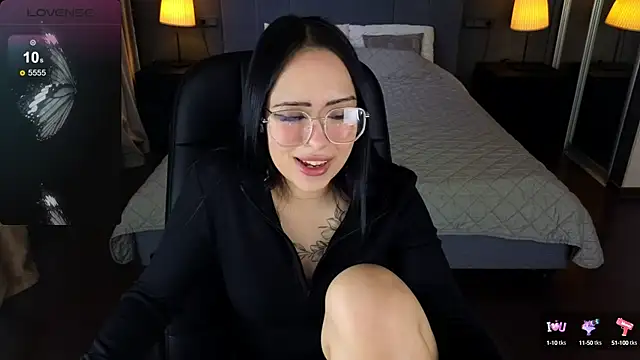 Snapshot of baby__kim chatting on 02/14/25, 08:15 baby  kim online show from 02/14/25, 08:15