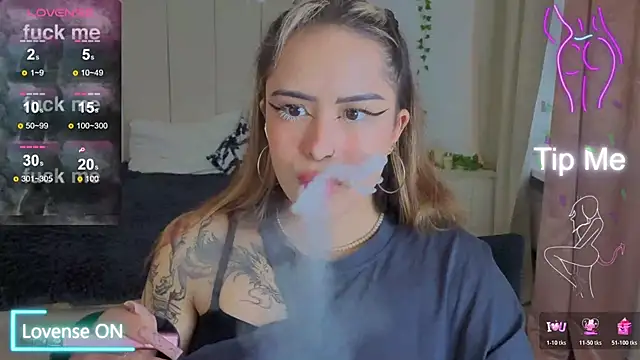 Snapshot of baby__kim chatting on 11/05/25, 10:04 baby kim online show from 11/05/25, 10:04