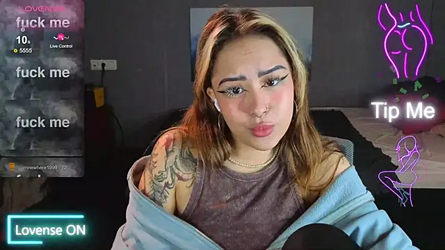 Snapshot of baby__kim chatting on 11/19/25, 05:07 baby kim online show from 11/19/25, 05:07