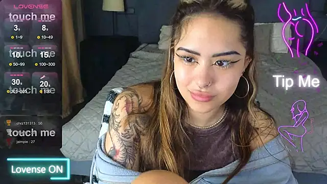 Snapshot of baby__kim chatting on 11/20/25, 07:41 baby kim online show from 11/20/25, 07:41