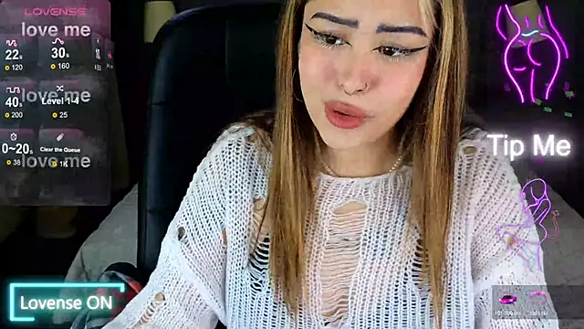 Snapshot of baby__kim chatting on 11/23/25, 07:57 baby kim online show from 11/23/25, 07:57