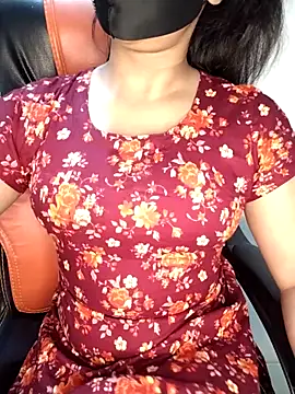 Snapshot of Tapur- chatting on 12/18/25, 05:52 Tapur- online show from 12/18/25, 05:52