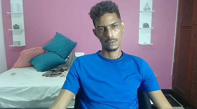 Snapshot of Albertwd420 chatting on 12/09/24, 05:18 Albertwd420 online show from 12/09/24, 05:18