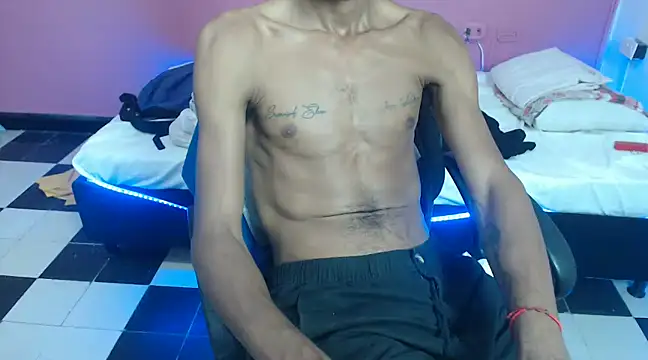 Snapshot of Albertwd420 chatting on 01/01/25, 06:37 Albertwd420 online show from 01/01/25, 06:37