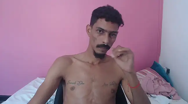 Snapshot of Albertwd420 chatting on 02/11/25, 04:24 Albertwd420 online show from 02/11/25, 04:24