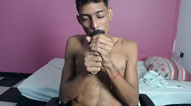 Snapshot of Albertwd420 chatting on 02/17/25, 05:32 Albertwd420 online show from 02/17/25, 05:32