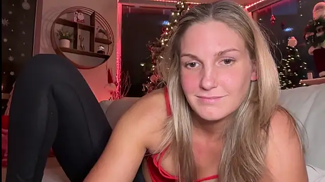 Snapshot of Graciemae_baexx chatting on 12/14/24, 11:45 Graciemae baexx online show from 12/14/24, 11:45