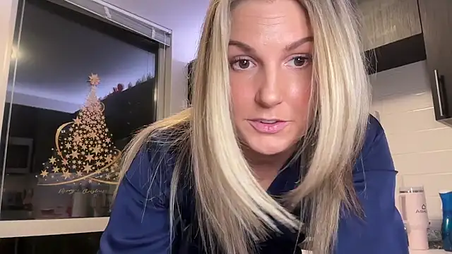 Snapshot of Graciemae_baexx chatting on 12/27/24, 11:31 Graciemae baexx online show from 12/27/24, 11:31