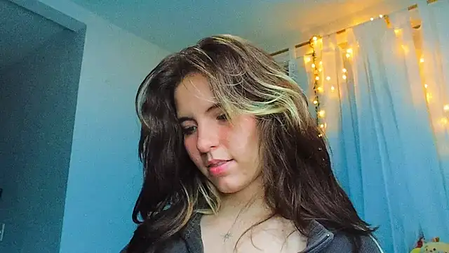 cherrybom969 online show from 03/23/25, 04:38