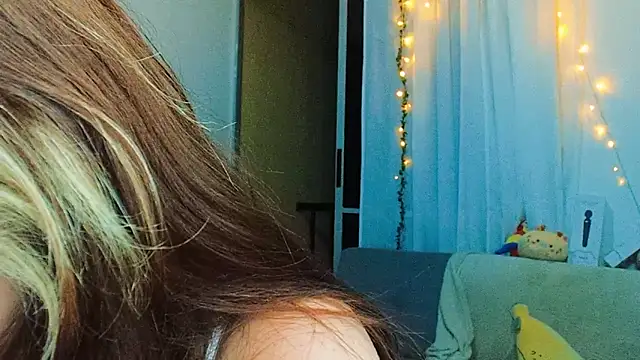 cherrybom969 online show from 03/23/25, 07:42