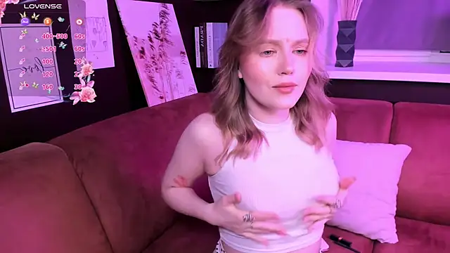 Snapshot of OraBIood chatting on 02/09/25, 07:19 OraBIood online show from 02/09/25, 07:19