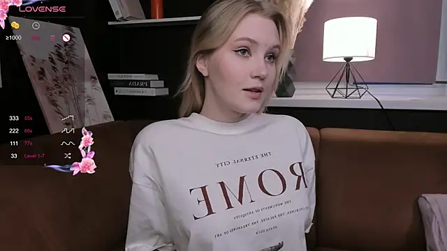 Snapshot of OraBIood chatting on 03/12/25, 04:30 OraBIood online show from 03/12/25, 04:30