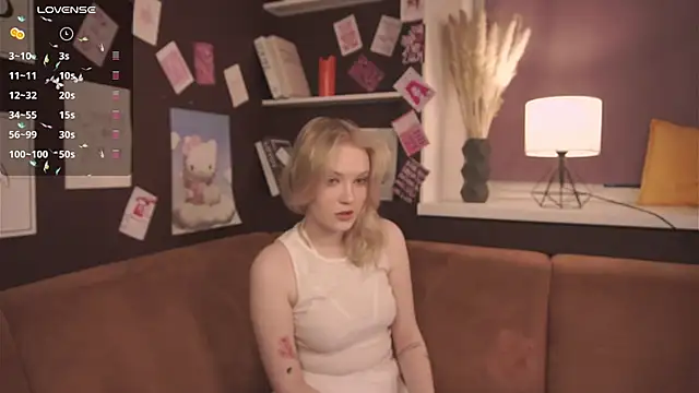 Snapshot of OraBIood chatting on 03/22/25, 07:31 OraBIood online show from 03/22/25, 07:31