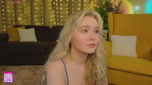 Snapshot of OraBIood chatting on 09/13/25, 07:02 OraBIood online show from 09/13/25, 07:02