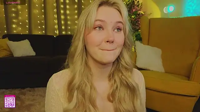 Snapshot of OraBIood chatting on 09/18/25, 07:05 OraBIood online show from 09/18/25, 07:05