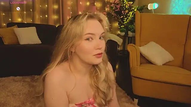 Snapshot of OraBIood chatting on 09/25/25, 09:07 OraBIood online show from 09/25/25, 09:07