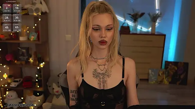 Snapshot of ManiFreyja chatting on 03/23/26, 06:56 ManiFreyja online show from 03/23/26, 06:56