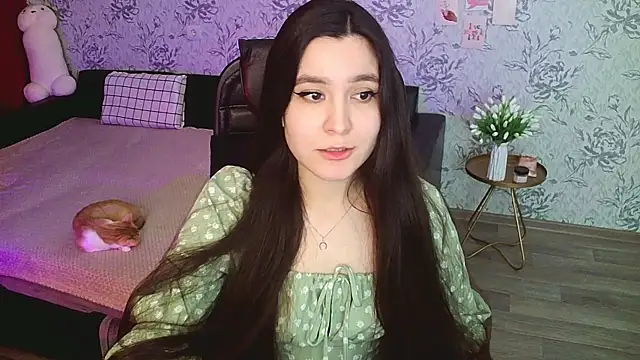 Snapshot of annie_shine chatting on 12/26/24, 12:46 annie shine online show from 12/26/24, 12:46