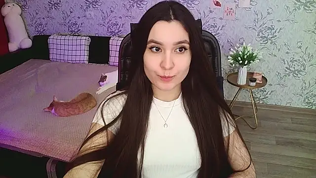 Snapshot of annie_shine chatting on 12/29/24, 07:28 annie shine online show from 12/29/24, 07:28