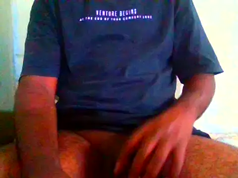 Snapshot of jellydicks chatting on 12/10/24, 04:27 jellydicks online show from 12/10/24, 04:27