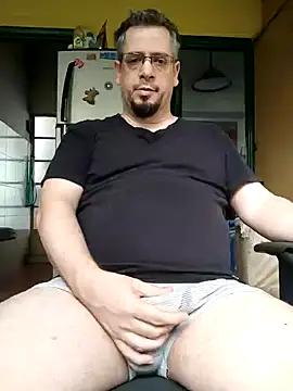 Snapshot of MrBig_2024 chatting on 01/17/25, 10:00 MrBig 2024 online show from 01/17/25, 10:00