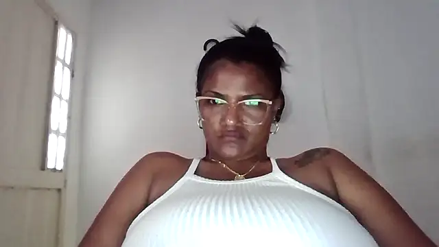 alejandraboobs07 online show from 04/04/26, 09:34