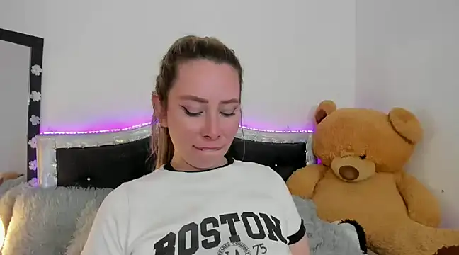 JanneKim online show from 02/05/25, 12:31