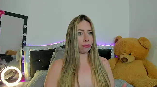 JanneKim online show from 02/18/25, 02:38