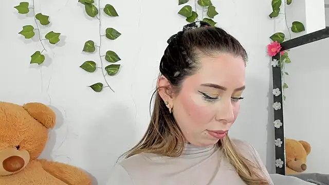 JanneKim online show from 10/01/25, 06:47