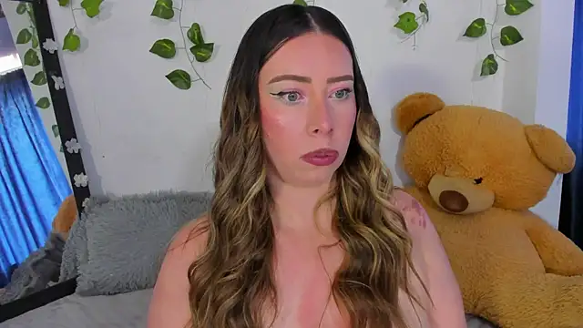 JanneKim online show from 11/25/25, 02:39