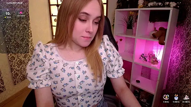 LianaBright online show from 01/25/25, 01:54