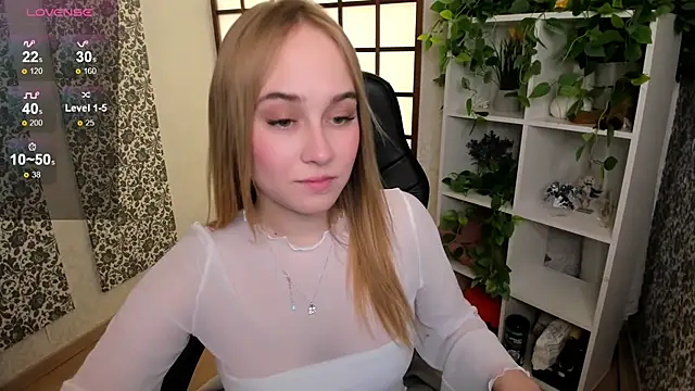 LianaBright online show from 02/03/25, 02:14