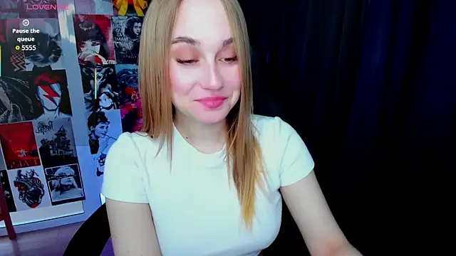 Snapshot of LianaBright chatting on 04/03/26, 01:47 LianaBright online show from 04/03/26, 01:47